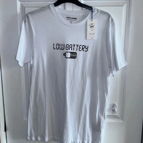 Jack & Jones Men tee shirt ,Large  .white ,graphic ,short sleeve NWT - Picture 1 of 10